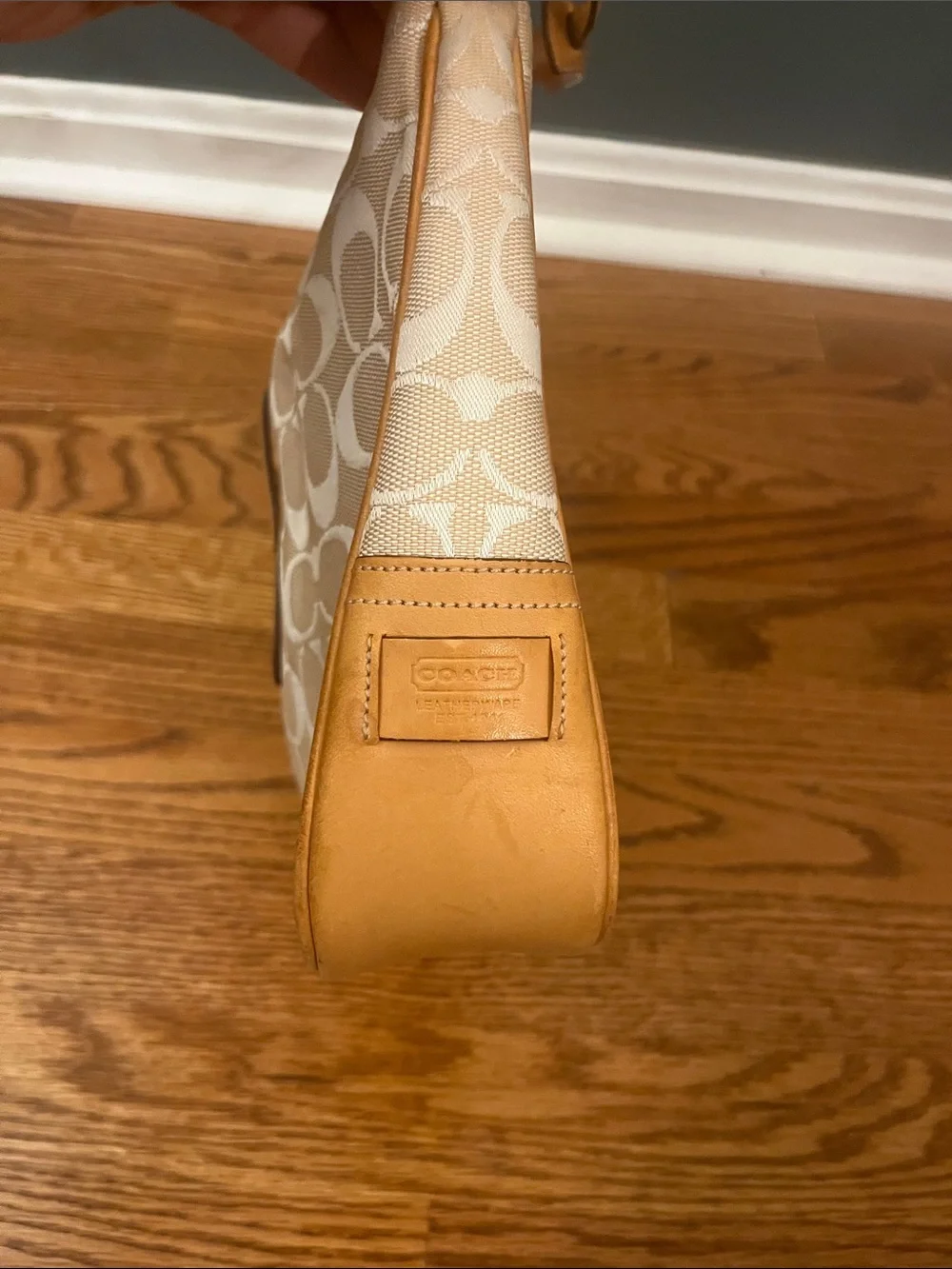Coach Hamptons Signature Clip Hobo Bag 6091 Fair condition
